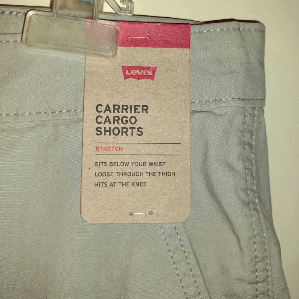 Levi's Carrier Cargo Shorts Men's 34-(36) Beige Loose Fit Stretch 10